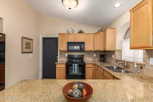 4432 E Melinda Ln, Phoenix, AZ 85050 - Photo 16