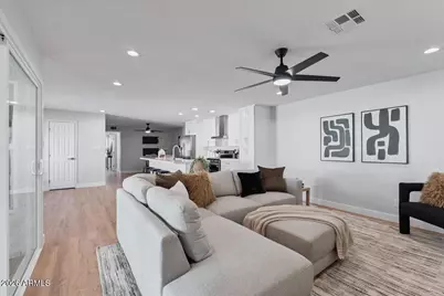 4813 E Koso Court, Phoenix, AZ 85044 - Photo 8