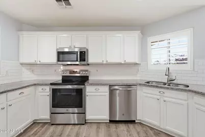 3296 E Warbler Road, Gilbert, AZ 85297 - Photo 12