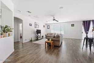 10961 W Chase Ln, Avondale, AZ 85323 - Photo 6