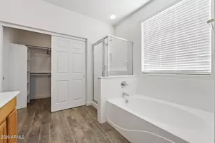 10961 W Chase Ln, Avondale, AZ 85323 - Photo 18