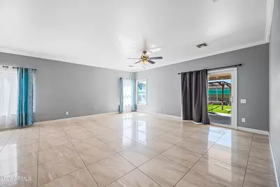 806 S 118th Lane, Avondale, AZ 85323 - Photo 4