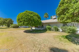 10731 W Salem Dr, Sun City, AZ 85351 - Photo 22