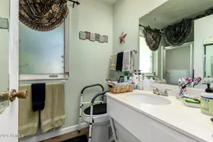 10731 W Salem Dr, Sun City, AZ 85351 - Photo 20