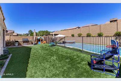 1656 W Cavedale Drive, Phoenix, AZ 85085 - Photo 34