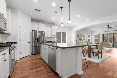 1656 W Cavedale Drive, Phoenix, AZ 85085 - Photo 8