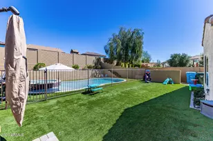 1656 W Cavedale Dr, Phoenix, AZ 85085 - Photo 22