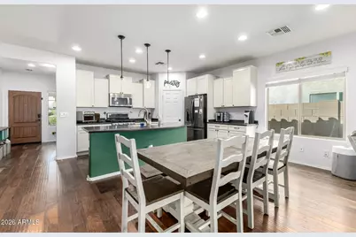 1656 W Cavedale Drive, Phoenix, AZ 85085 - Photo 6