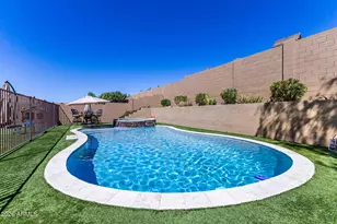 1656 W Cavedale Dr, Phoenix, AZ 85085 - Photo 36