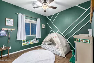 1656 W Cavedale Dr, Phoenix, AZ 85085 - Photo 16