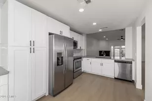 4114 E Union Hills Dr, Phoenix, AZ 85050 - Photo 2