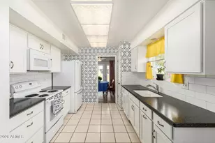 14625 N Boswell Blvd, Sun City, AZ 85351 - Photo 14