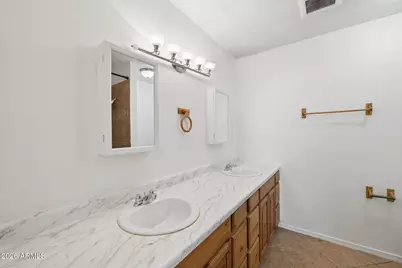 7 S Catalina Street, Gilbert, AZ 85233 - Photo 14