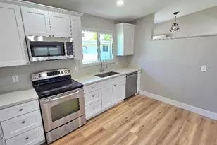 2202 W Heatherbrae Dr, Phoenix, AZ 85015 - Photo 1