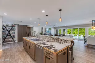 4110 E Hazelwood St, Phoenix, AZ 85018 - Photo 10