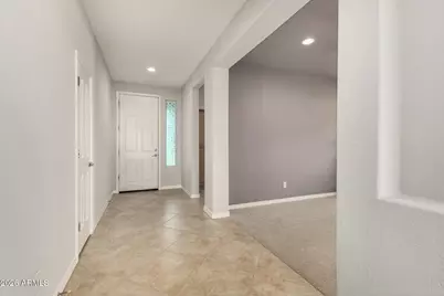 19437 N 110th Avenue, Peoria, AZ 85373 - Photo 2
