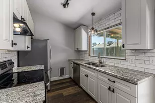 3033 W Potter Dr, Phoenix, AZ 85027 - Photo 12