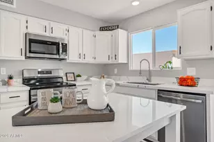 18415 N 33rd Ave, Phoenix, AZ 85053 - Photo 32