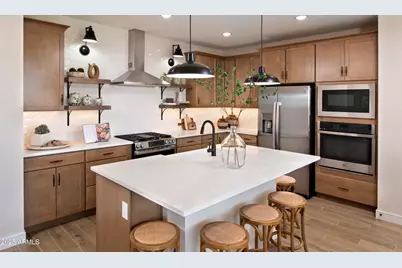 8032 W Harmont Drive, Peoria, AZ 85345 - Photo 2