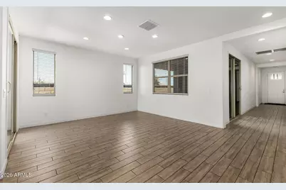 2209 E Meadowview Court, Gilbert, AZ 85298 - Photo 10