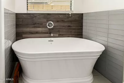 1831 E Montecito Avenue, Phoenix, AZ 85016 - Photo 18