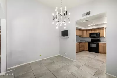 6610 W Turquoise Avenue, Glendale, AZ 85302 - Photo 8