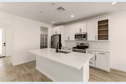 15850 W Vogel Avenue, Goodyear, AZ 85338 - Photo 4