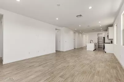 15850 W Vogel Avenue, Goodyear, AZ 85338 - Photo 8