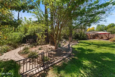 1015 W Encanto Boulevard, Phoenix, AZ 85007 - Photo 30