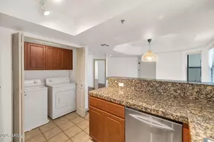 5104 N 32nd St, Phoenix, AZ 85018 - Photo 8