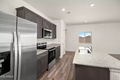 633 W Red Hawk Court, Casa Grande, AZ 85122 - Photo 2