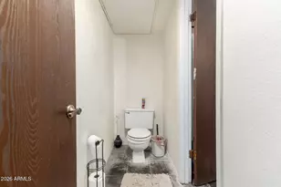 2040 S Longmore St, Mesa, AZ 85202 - Photo 10