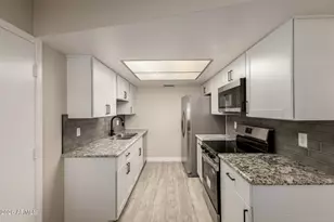 9918 N 95th Dr, Peoria, AZ 85345 - Photo 10
