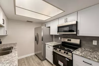 9918 N 95th Drive #B, Peoria, AZ 85345 - Photo 8