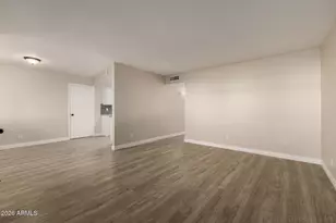 9918 N 95th Dr, Peoria, AZ 85345 - Photo 8