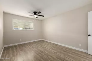 9918 N 95th Dr, Peoria, AZ 85345 - Photo 10