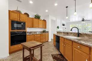 19926 N Cresent Wy, Surprise, AZ 85374 - Photo 6