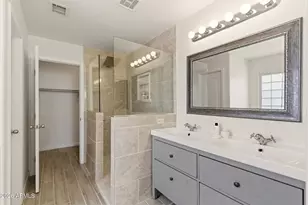 1723 E Blackhawk Dr E, Phoenix, AZ 85024 - Photo 16