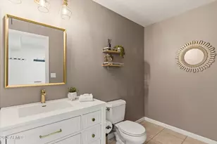 1723 E Blackhawk Dr E, Phoenix, AZ 85024 - Photo 10