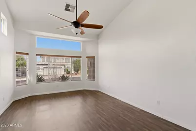1723 E Blackhawk Drive E, Phoenix, AZ 85024 - Photo 10