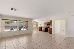1723 E Blackhawk Dr E, Phoenix, AZ 85024 - Photo 4