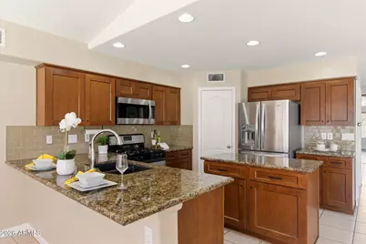1723 E Blackhawk Drive E, Phoenix, AZ 85024 - Photo 6