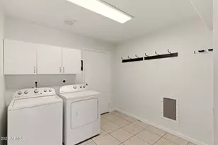 1723 E Blackhawk Dr E, Phoenix, AZ 85024 - Photo 12