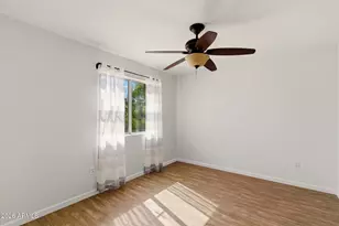 1723 E Blackhawk Dr E, Phoenix, AZ 85024 - Photo 20