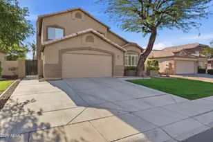 1571 S Monterey St, Gilbert, AZ 85233 - Photo 4