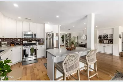 4330 E Turney Avenue, Phoenix, AZ 85018 - Photo 4