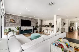 4330 E Turney Ave, Phoenix, AZ 85018 - Photo 2