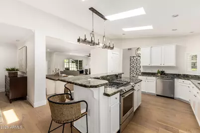4956 E Clarendon Avenue, Phoenix, AZ 85018 - Photo 16