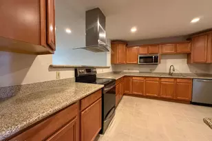 4849 E Lake Point Cir, Phoenix, AZ 85044 - Photo 4