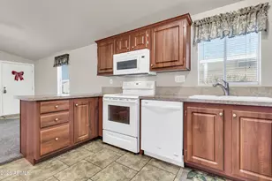 652 S Ellsworth Rd, Mesa, AZ 85208 - Photo 8